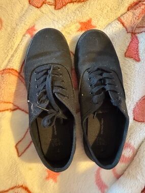 Time and Tru Black Lace-Up Canvas Sneakers